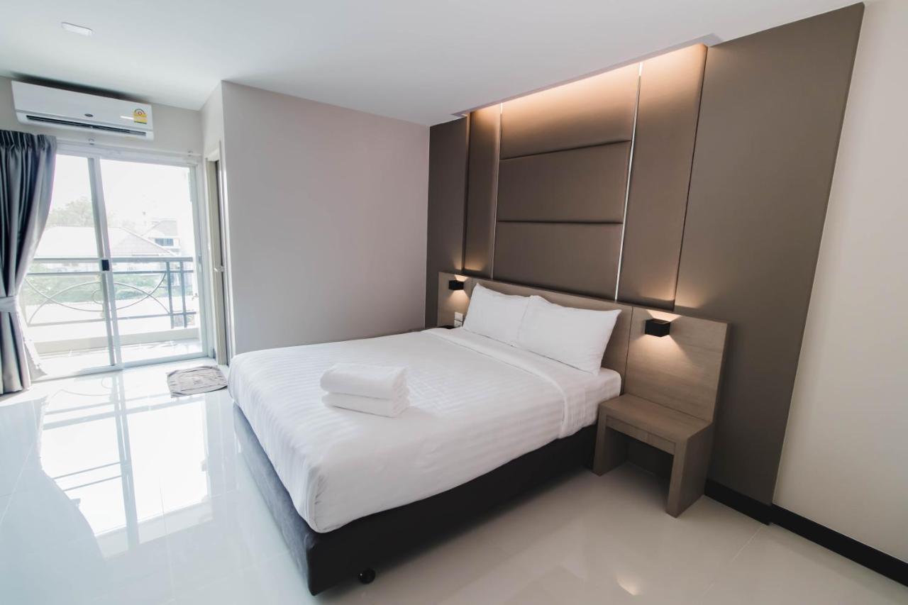 So Good Hotel Bangkok Exterior photo